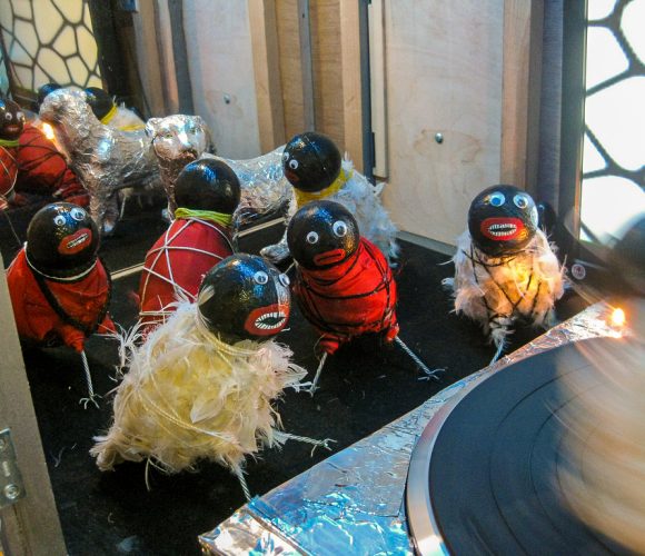 "Swallower interior details". 2008. ©SUNDIAGRAMS LLC.